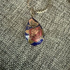 Elegant Blue and Pink Floral Pendant Necklace